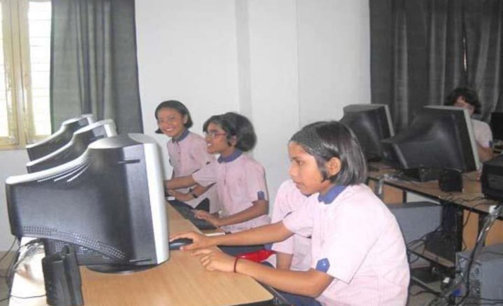 Him Jyoti School image 3